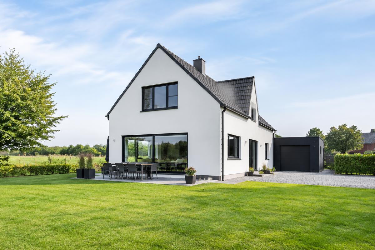 DEMO – Vrijstaande villa in het groen